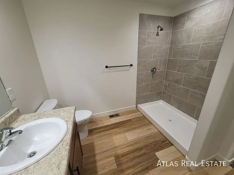 829 S Laurue Dr — Photo 12