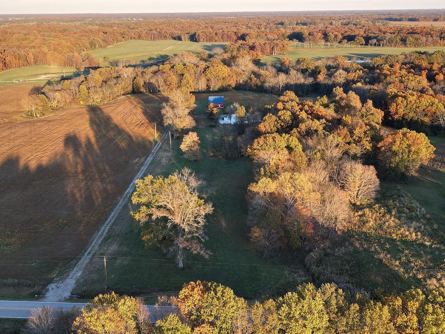 2114 Iuka Rd, Iuka, IL 62849 Zillow