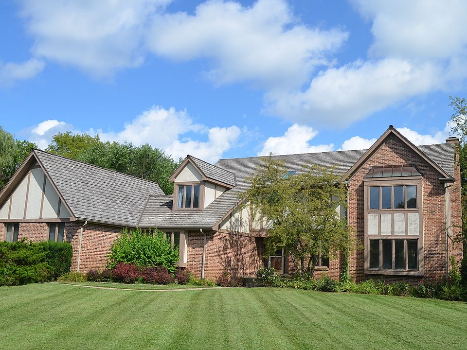 1st image of 21620 N Stoneybrook Ct