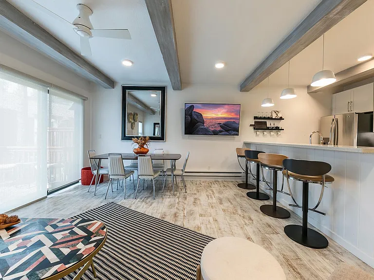 989 Tahoe Blvd — Photo 6