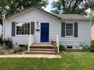 1906 Warren St, Bellevue, NE 68005