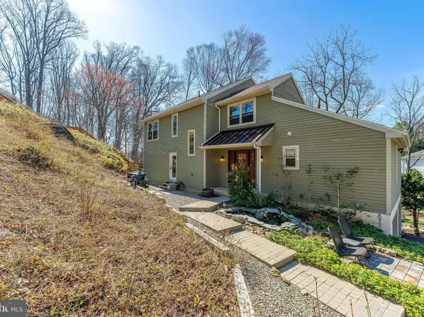 150 Poplar Rd, Newtown Square, PA 19073