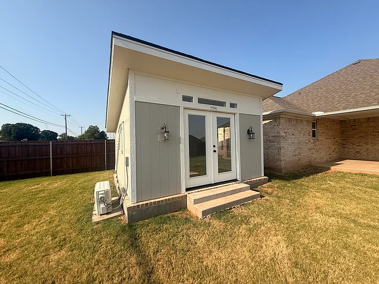 5007 Cy Young Dr — Photo 21