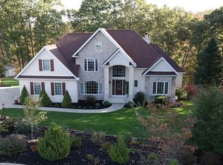 425 Rolling Hills Rd, Freedom, PA 15042