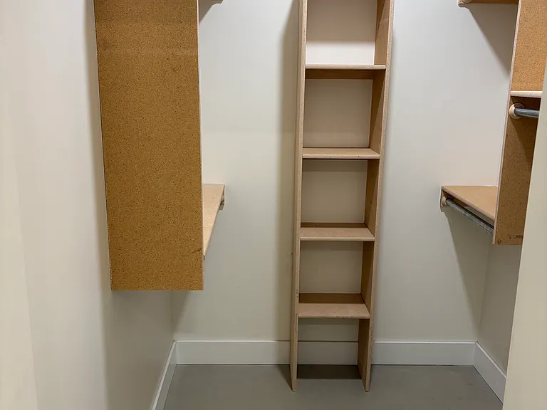 210 N Hoover St #210 — Photo 7
