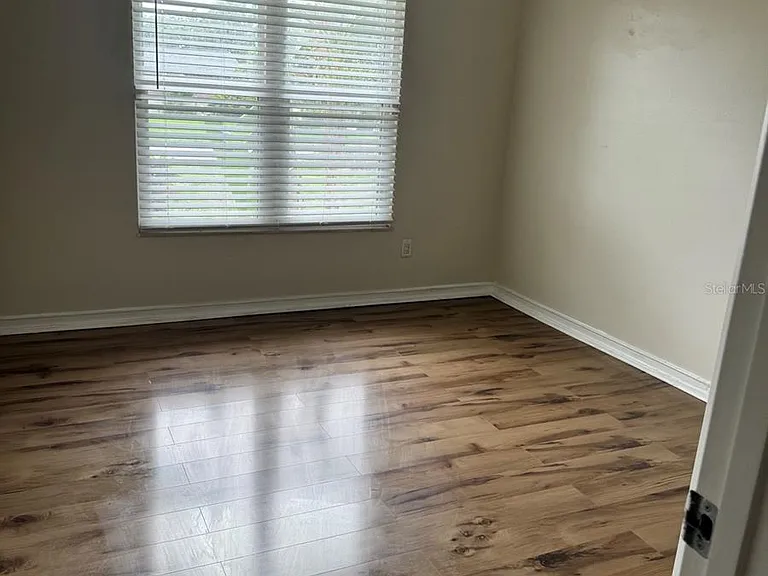 3306 Lake Saxon Dr — Photo 4