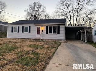 1 Bryant Ln, Springfield, IL 62702