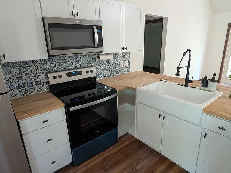5208 SW 86th Ter — Photo 12