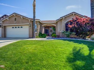 22 Emerald Isle Way, Bakersfield, CA 93314