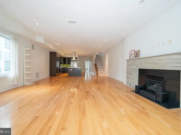 110 Naudain 12 St #4, Philadelphia, PA 19147