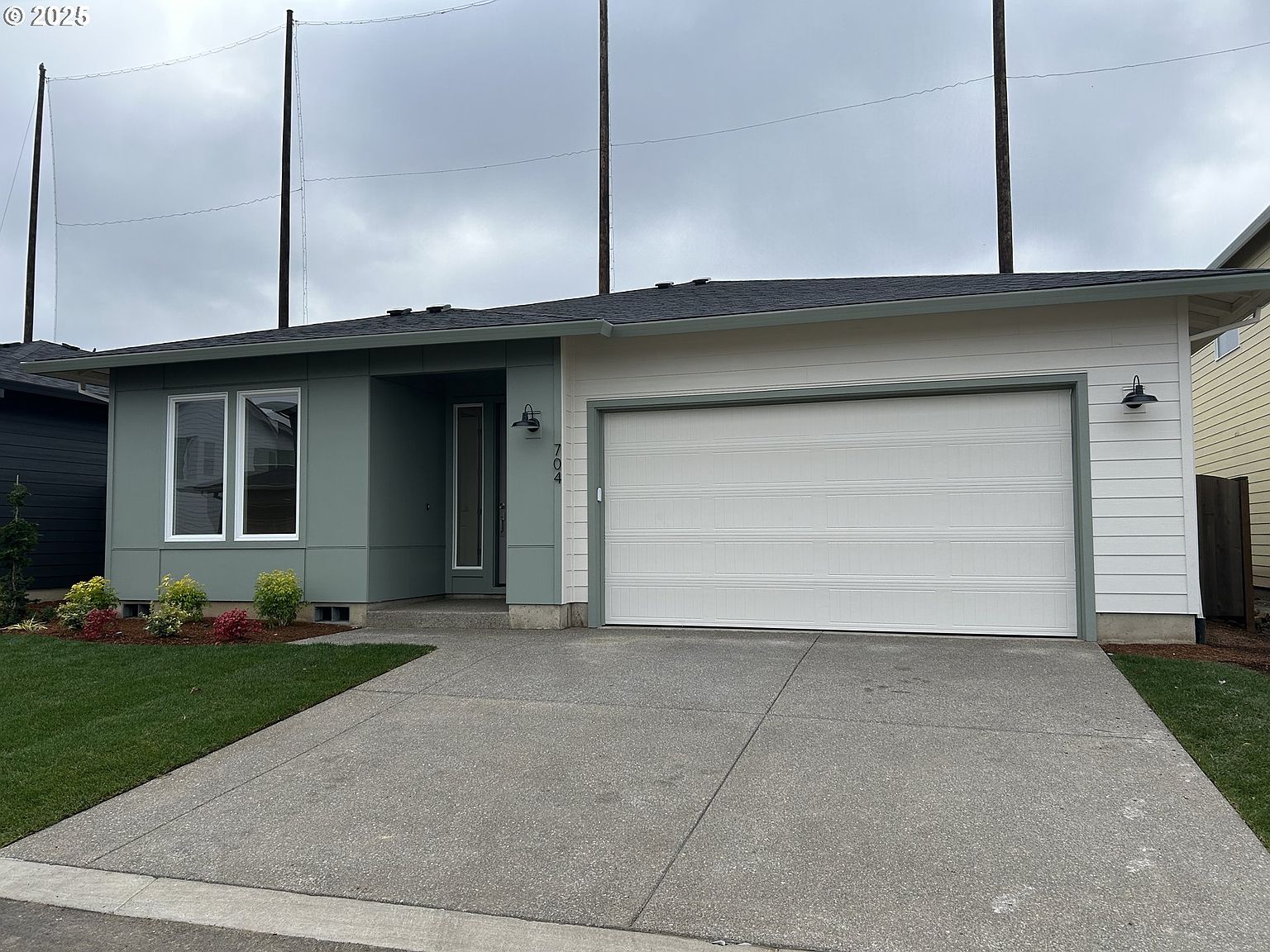 704 Magnolia Ave #43