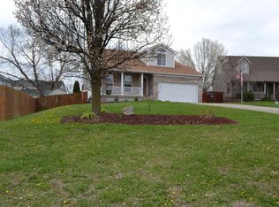 7704 Chloe Chase, Louisville, KY 40219