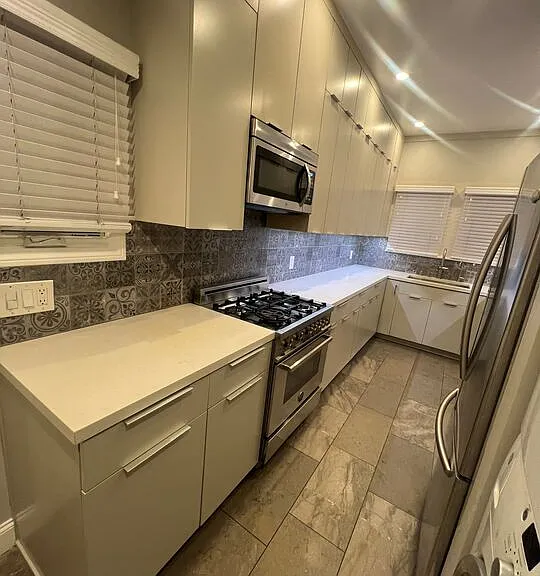 9373 W Olympic Blvd — Photo 7