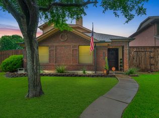 1829 Medina Dr, Mesquite, TX 75150