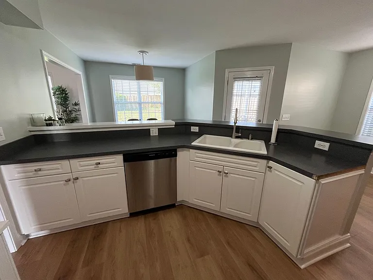642 Hillside Dr — Photo 11