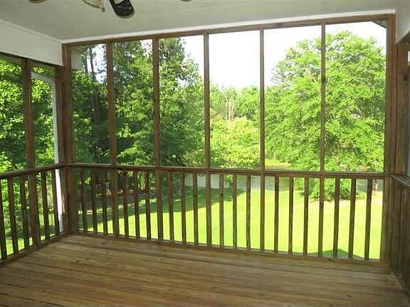 4th image of 13703 Apple Ln