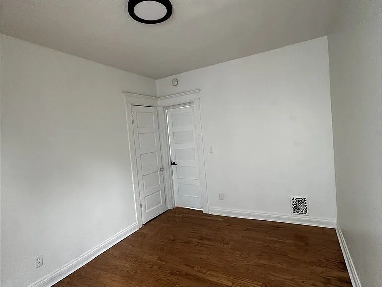 113 E Brighton Ave — Photo 7