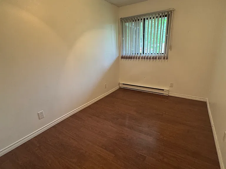 100 Scotswood Dr #19 — Photo 11