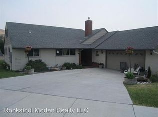 6040 Dove Hollow Dr, Klamath Falls, OR 97603