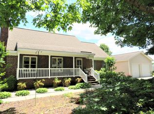 109 River Rd N, Roanoke Rapids, NC 27870