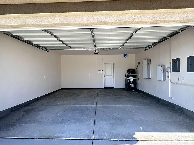 29662 Courage Ct — Photo 8