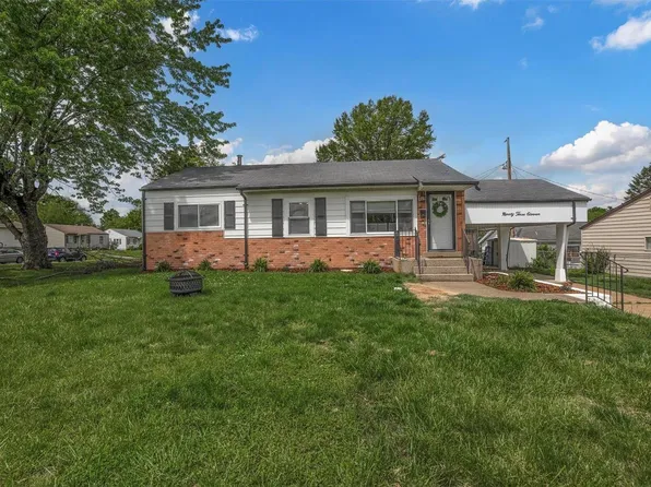 9311 Hoppy Dr, Saint Louis, MO 63123