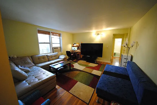 Sold by Viza Group, Inc | media 10