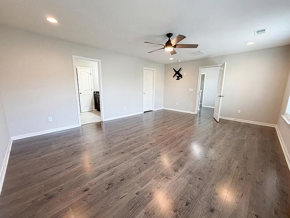 4th image of 512 Killdeer Rd