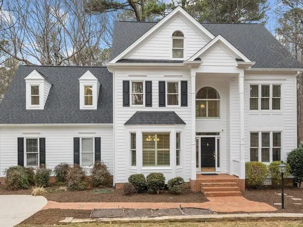 1905 Freewood Ct, Raleigh, NC 27606