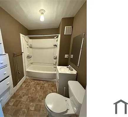202 S 8th St #2025 — Photo 10