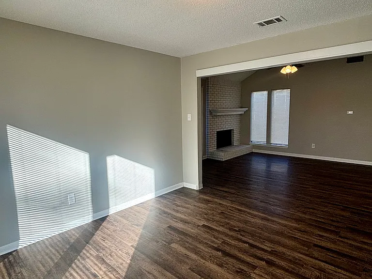 14218 High Point Dr — Photo 7