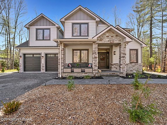 3rd image of 212 Gross Dr