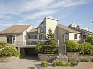 191 Nantasket Rd, Hull, MA 02045