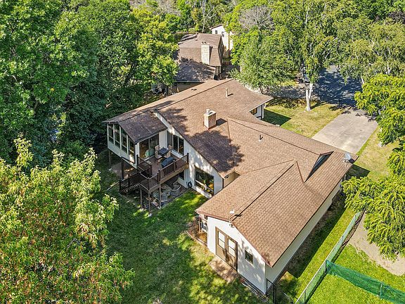 2nd image of 1911 Serendipity Ct