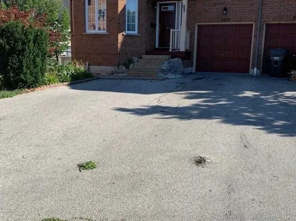2419 Bankside Dr, Mississauga, ON L5M 6E6
