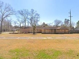 818 Natchez Blvd, Opelousas, LA 70570