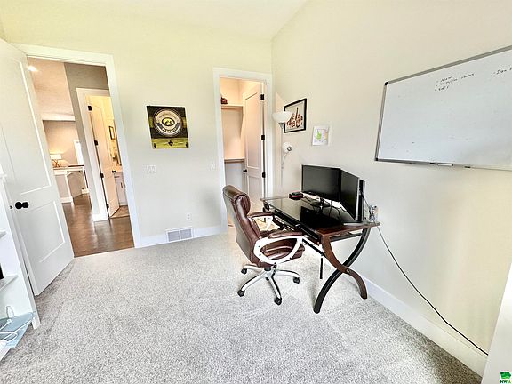 5th image of 6753 Windsong Ct