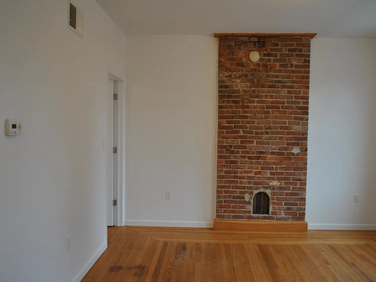 1 bed, 700 sqft, $1,850 — Photo 3