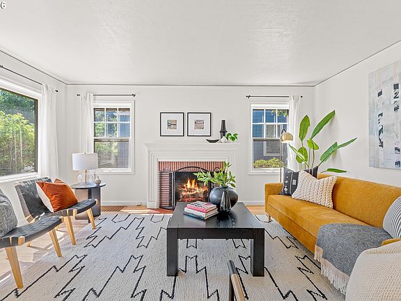 4th image of 2801 SE 59th Ave