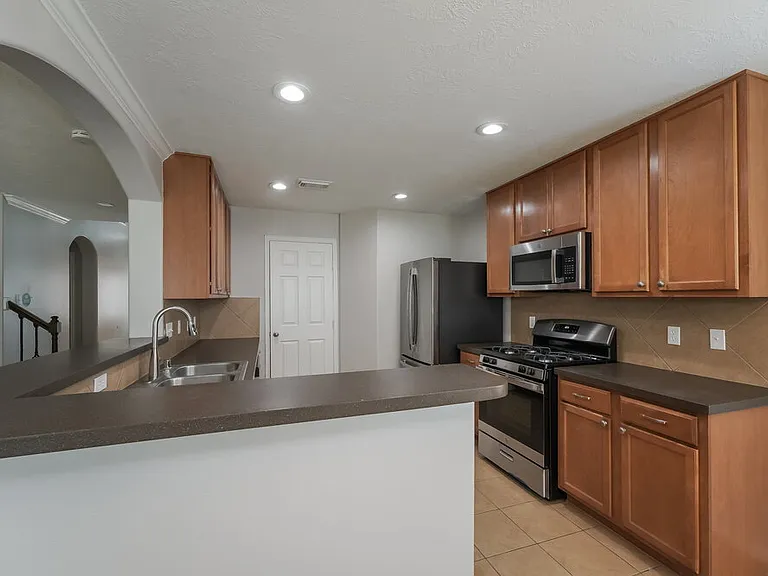 2614 Elder Park Ct — Photo 8