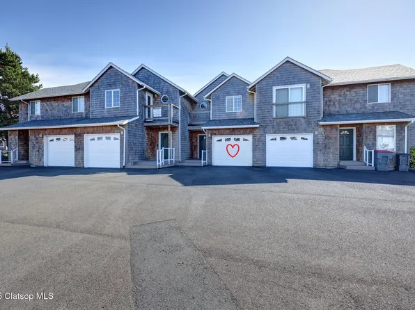 305 C St, Astoria, OR 97103