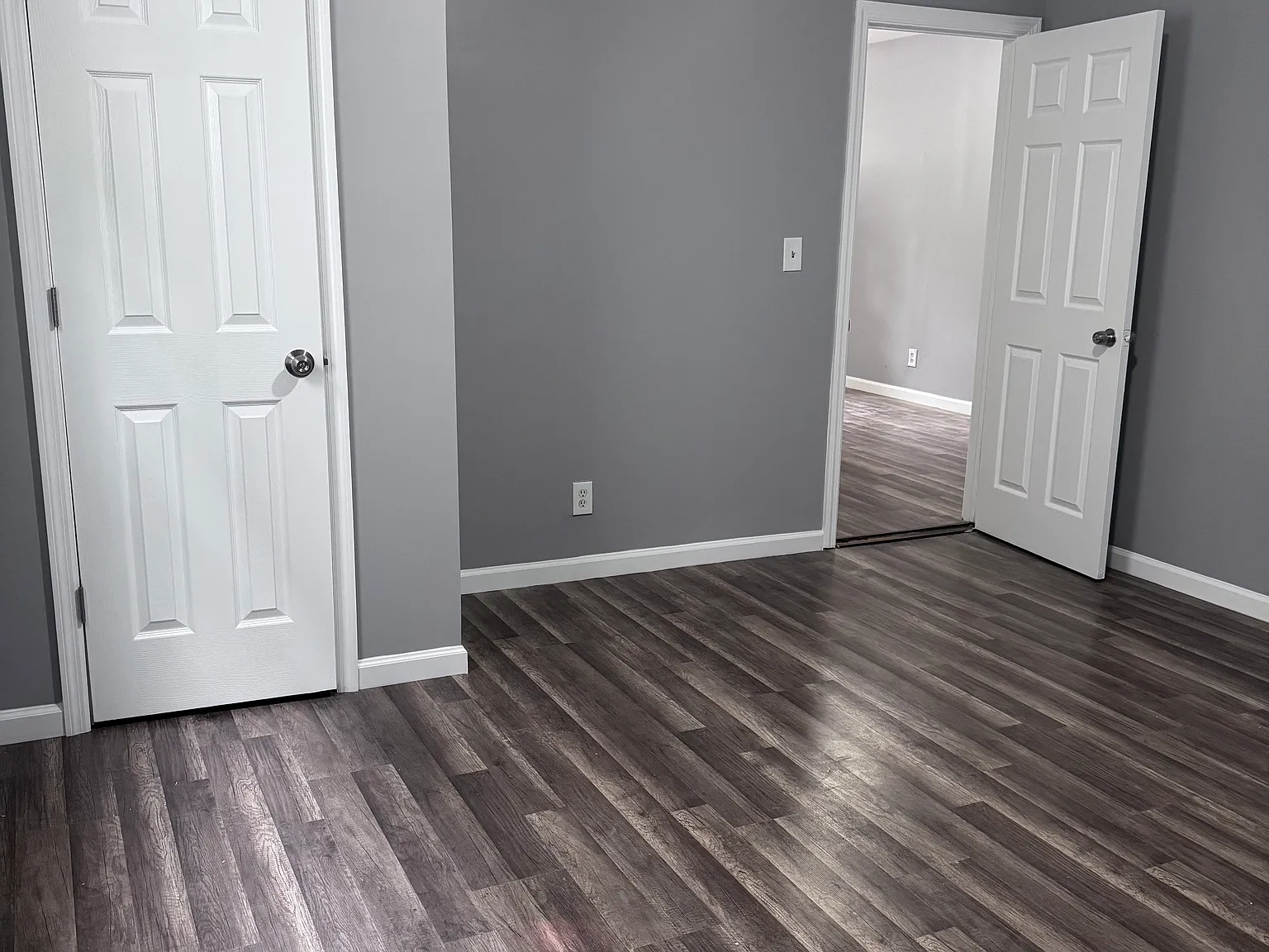 256 Charles Ave — Photo 3