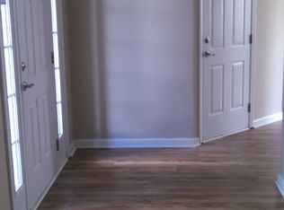 9 Stone River Dr, Asheville, NC 28804
