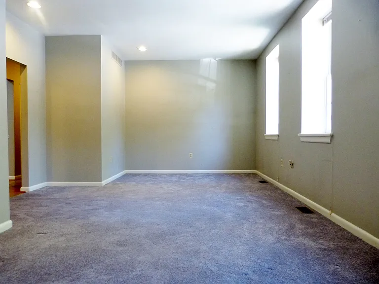 200 E West St #1 — Photo 11