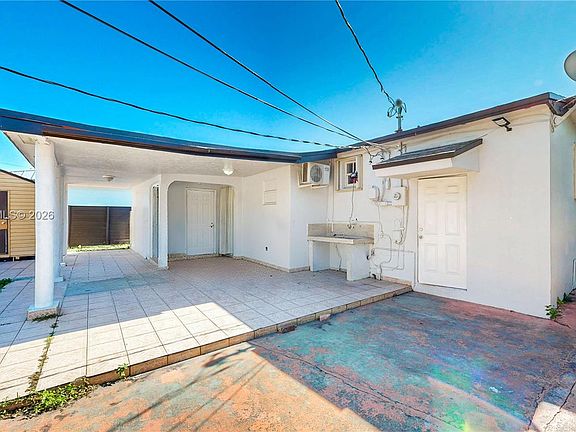 5th image of 151 W 44th St