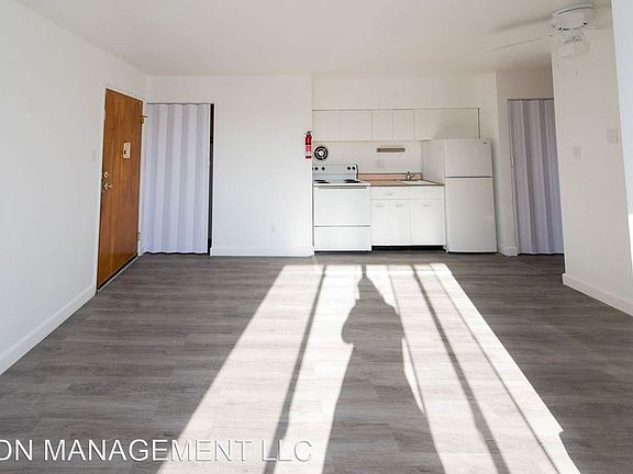 5th image of 3298 Camvic Ter APT 9