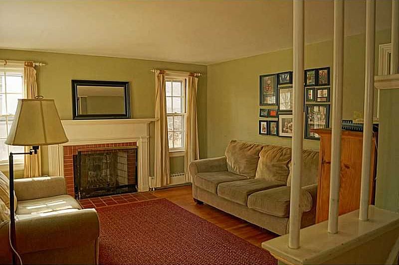 2nd image of 121 Gould Ave
