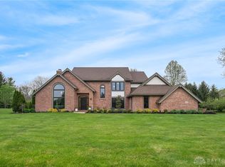 2476 Indian Wells Trl, Xenia, OH 45385