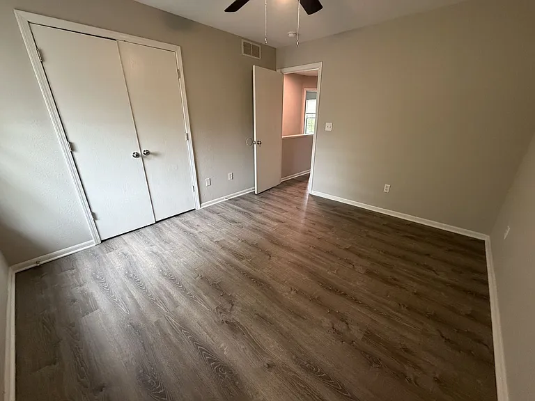 5305-5307 Currituck Ln — Photo 26