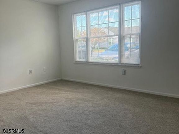 3rd image of 2000 Miller Ave APT 41